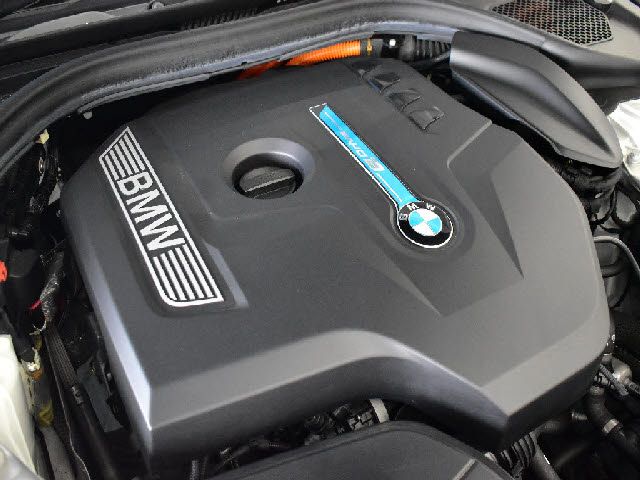 BMW 5SERIES SEDAN 2019 Image 31