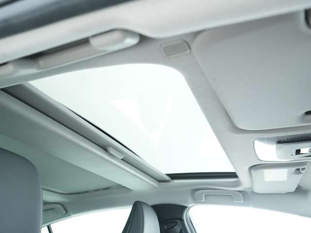 TOYOTA PRIUS 4WD 2023 Image 31