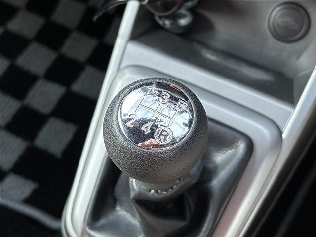 DAIHATSU COPEN 2016 Image 31