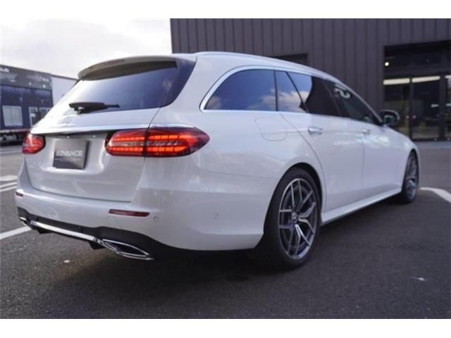 MERCEDES BENZ E CLAS 2022 Image 31