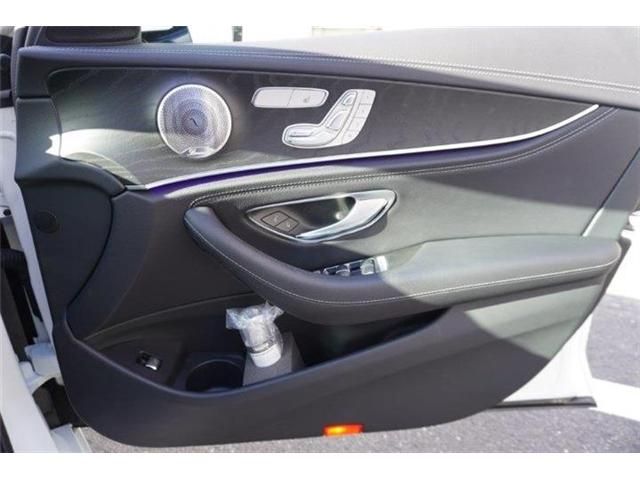 MERCEDES BENZ E CLAS 2022 Image 31