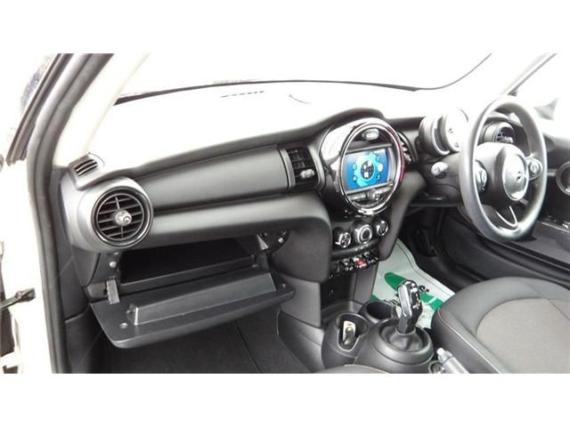 BMW MINI ONE 2019 Image 31