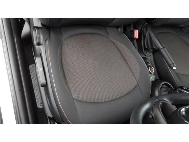 BMW MINI ONE 2019 Image 31