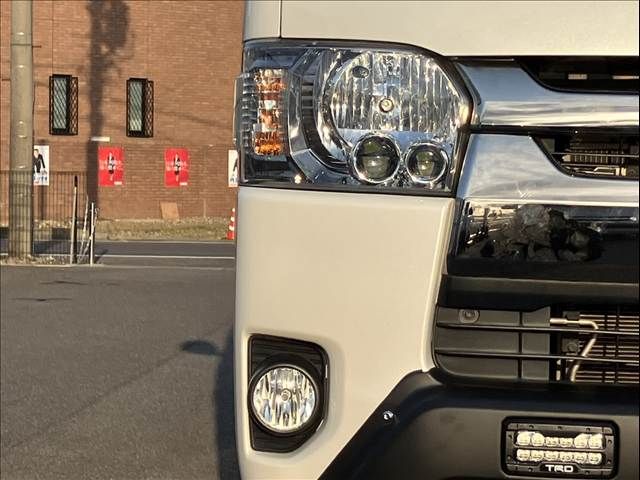 TOYOTA REGIUSACE VAN 4WD 2019 Image 31