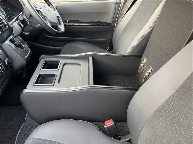 TOYOTA REGIUSACE VAN 4WD 2019 Image 31