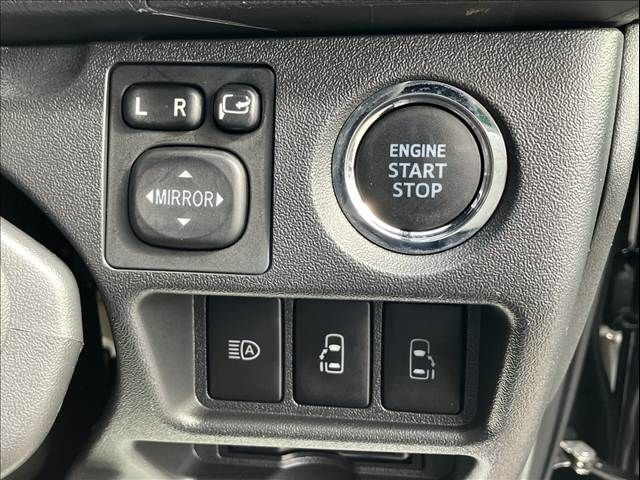 TOYOTA HIACE VAN 4WD 2021 Image 31