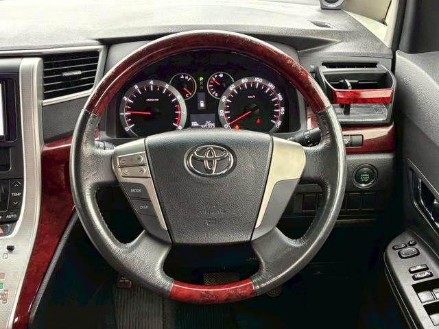 TOYOTA VELLFIRE 2010 Image 31