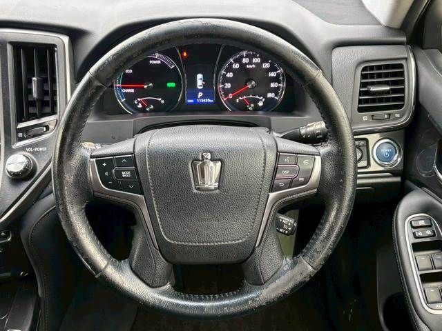 TOYOTA CROWN SEDAN HYBRID 2013 Image 31