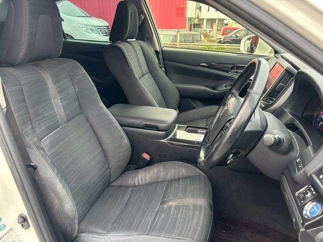 TOYOTA CROWN SEDAN HYBRID 2013 Image 31