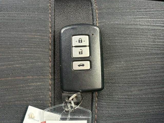 TOYOTA CROWN SEDAN HYBRID 2013 Image 31