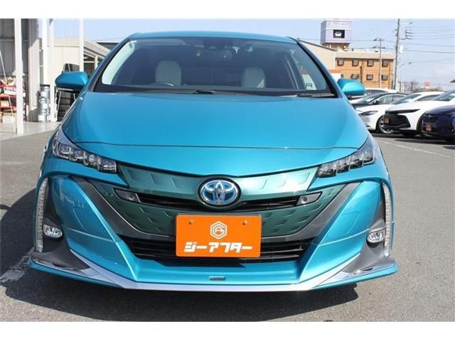TOYOTA PRIUS PHV 2017 Image 31