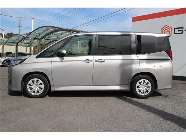 TOYOTA NOAH 2023 Image 31
