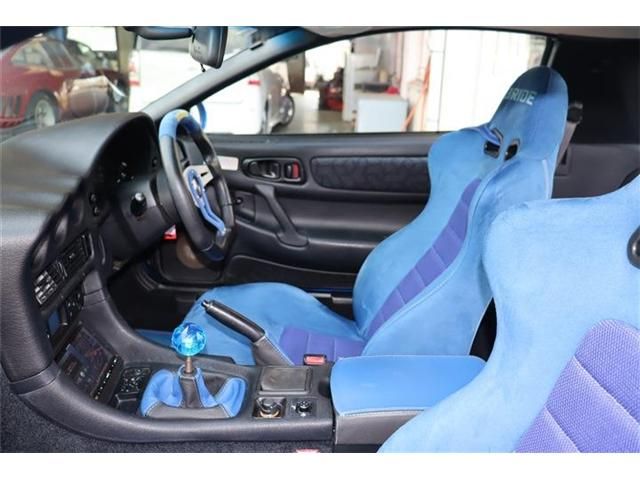 MITSUBISHI GTO 2000 Image 31