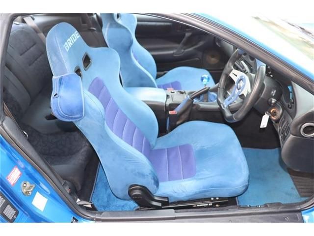 MITSUBISHI GTO 2000 Image 31