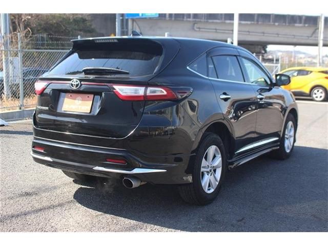 TOYOTA HARRIER 2WD 2017 Image 31