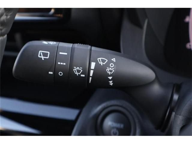 TOYOTA YARIS CROSS HYBRID 2025 Image 31