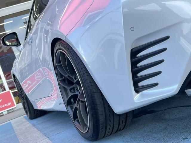 TOYOTA LEXUS RC300H 2015 Image 31