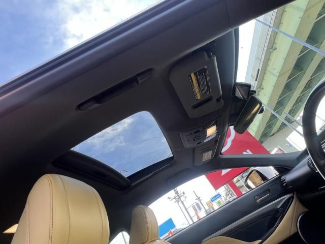 TOYOTA LEXUS RC300H 2015 Image 31