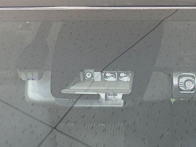 TOYOTA VOXY HYBRID 2019 Image 31