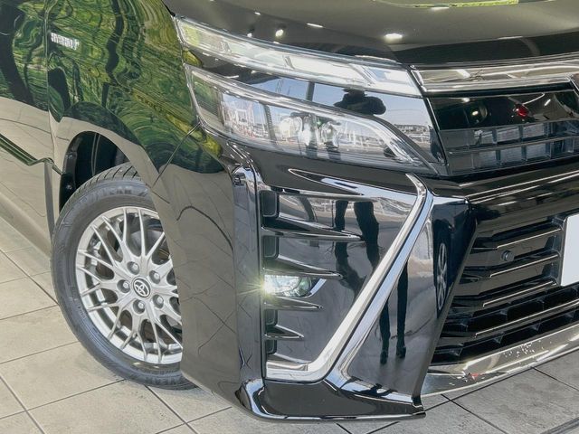 TOYOTA VOXY HYBRID 2019 Image 31