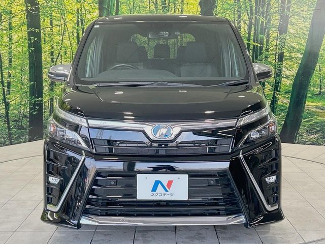 TOYOTA VOXY HYBRID 2019 Image 31