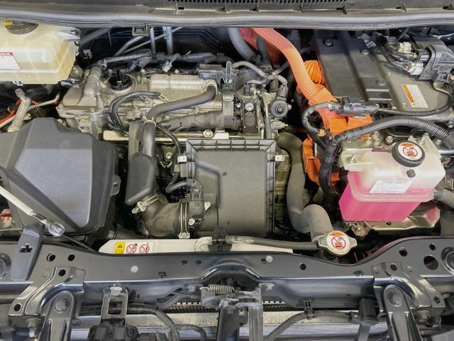 TOYOTA VOXY HYBRID 2019 Image 31