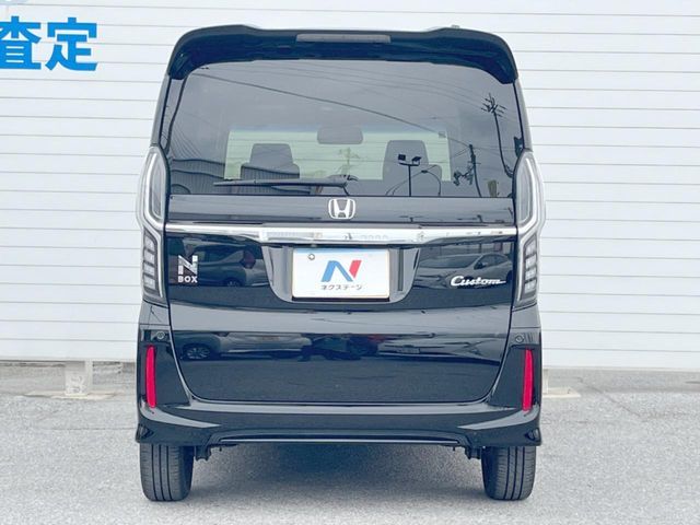 HONDA N BOX CUSTOM 2018 Image 31