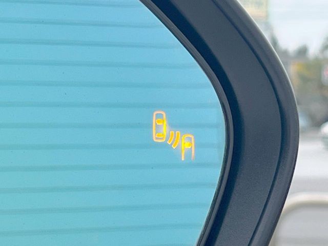 TOYOTA PRIUS 2017 Image 31