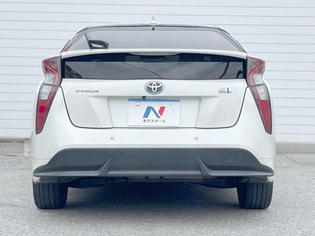 TOYOTA PRIUS 2017 Image 31