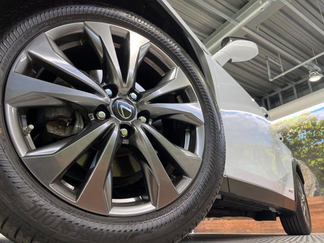 TOYOTA LEXUS UX250H 2020 Image 31