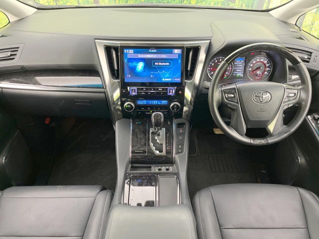 TOYOTA VELLFIRE 2019 Image 31