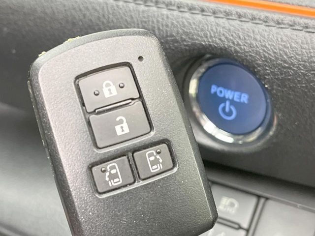 TOYOTA SIENTA HYBRID 2015 Image 31