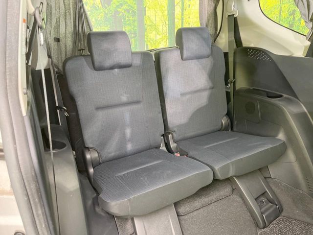 TOYOTA SIENTA HYBRID 2015 Image 31