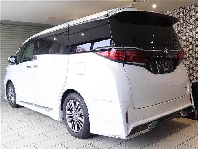 TOYOTA ALPHARD HYBRID 2024 Image 31