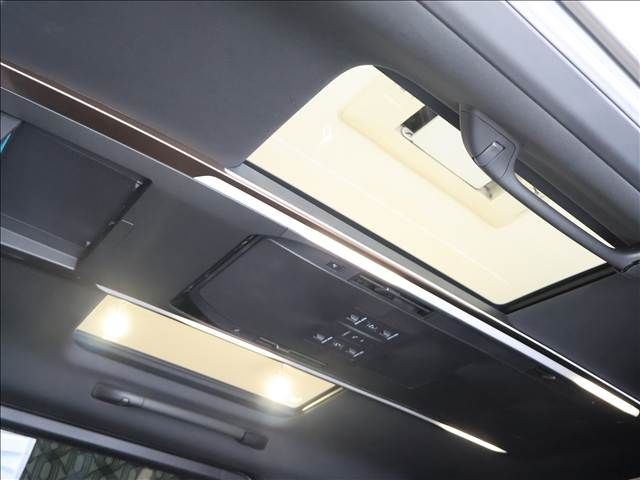 TOYOTA ALPHARD HYBRID 2024 Image 31