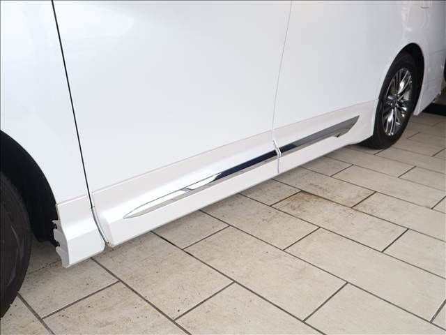 TOYOTA ALPHARD HYBRID 2024 Image 31