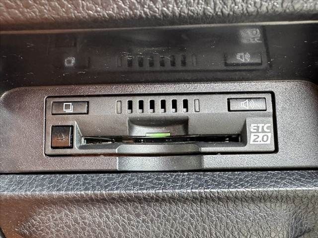 TOYOTA VOXY 2021 Image 31