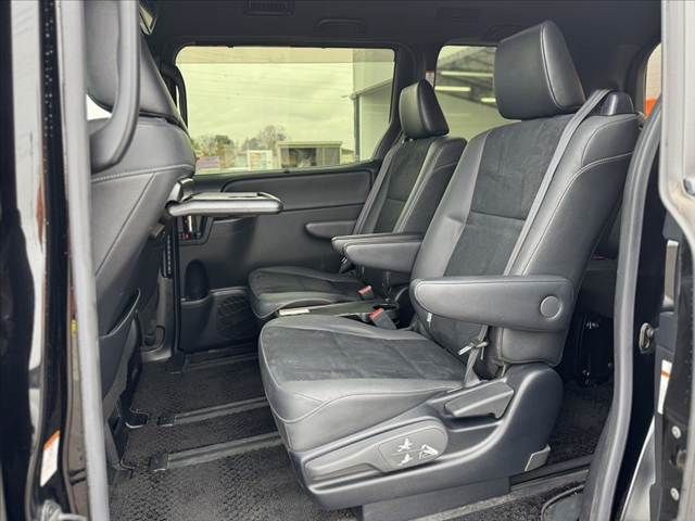 TOYOTA VOXY 2021 Image 31