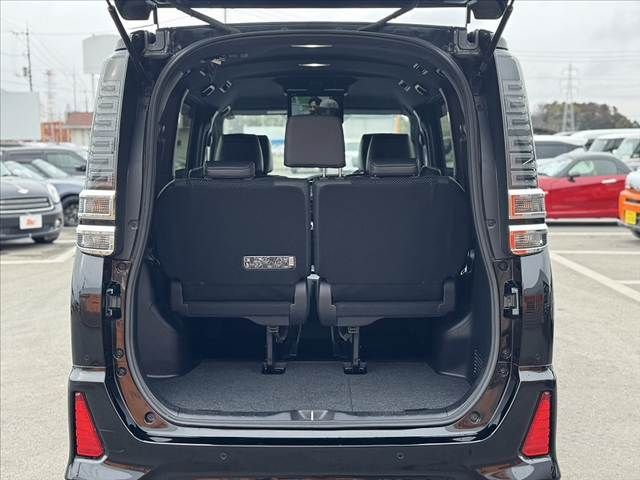 TOYOTA VOXY 2021 Image 31