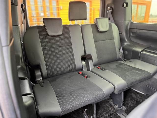 TOYOTA VOXY 2021 Image 31