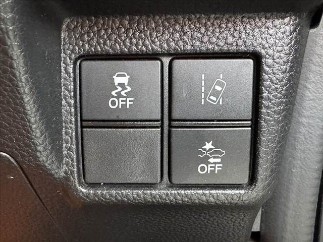 HONDA N BOX CUSTOM 2018 Image 31