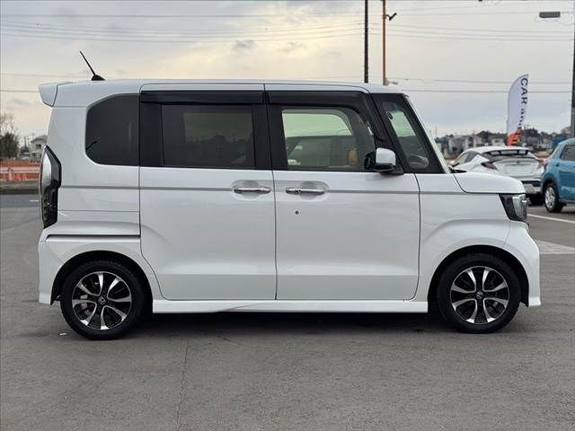 HONDA N BOX CUSTOM 2018 Image 31