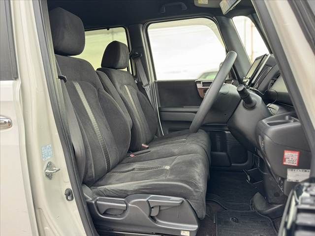 HONDA N BOX CUSTOM 2018 Image 31