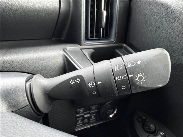 DAIHATSU TANTO CUSTOM 2023 Image 31