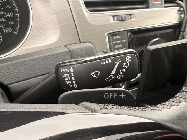 VOLKSWAGEN GOLF 0 Image 31