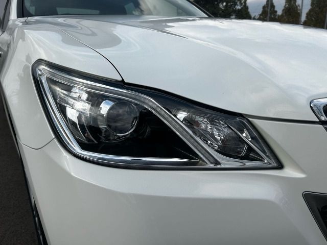 TOYOTA CROWN SEDAN HYBRID 2013 Image 31