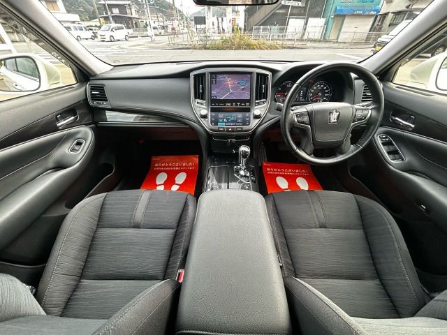 TOYOTA CROWN SEDAN HYBRID 2013 Image 31