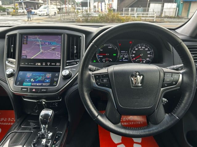 TOYOTA CROWN SEDAN HYBRID 2013 Image 31