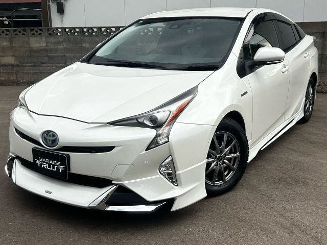 TOYOTA PRIUS 2017 Image 31