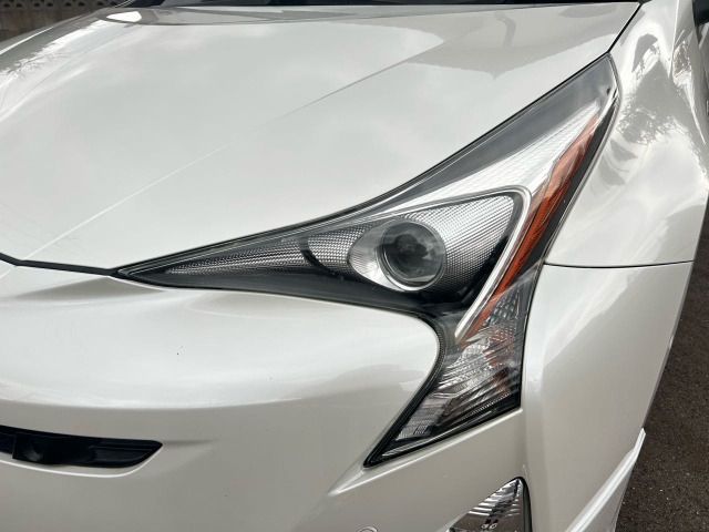 TOYOTA PRIUS 2017 Image 31